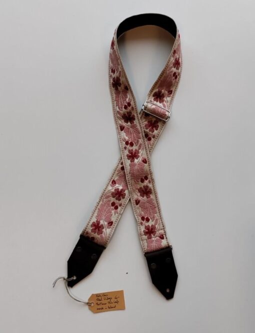 Holy Cow Real Vintage 60s Red Flower Pink Leafs