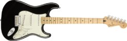 Fender Player Stratocaster®, Maple Fingerboard, Black