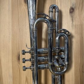 Three Star met gold wash beker