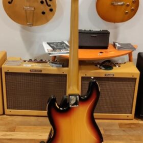 Vintage V74MRJP JP Tribute fretless Bass Distressed Sunburst