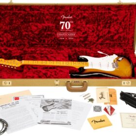 Fender American Vintage II 1954 Stratocaster®, Maple Fingerboard, 2-Color Sunburst