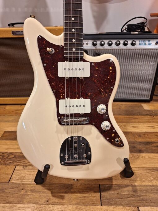 Fender Professional Jazzmaster® Rosewood Fingerboard, Olympic White