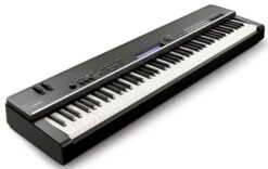 Yamaha CP4 Stage