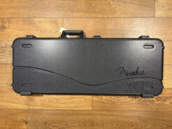 Fender Deluxe Molded Strat/Tele Case