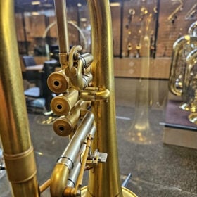 Eastman EFG422V