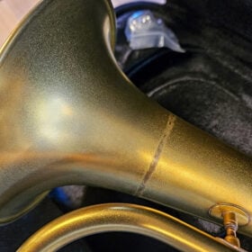 Eastman EFG422V
